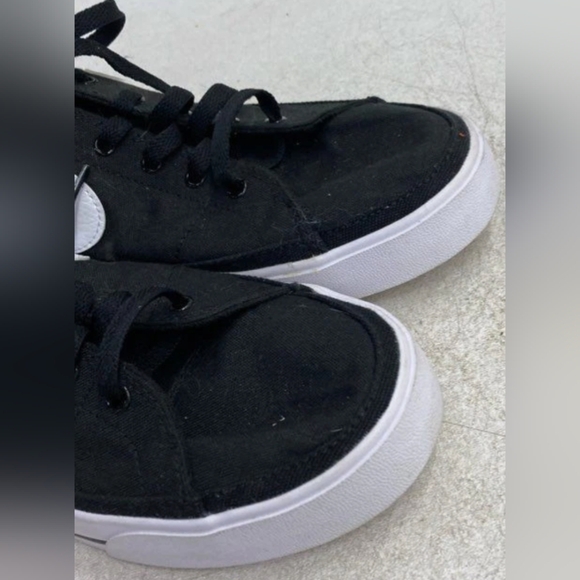 Nike Court Legacy Canvas Sneakers Black White Size 11 NWOT MSRP $95 - Picture 8 of 12